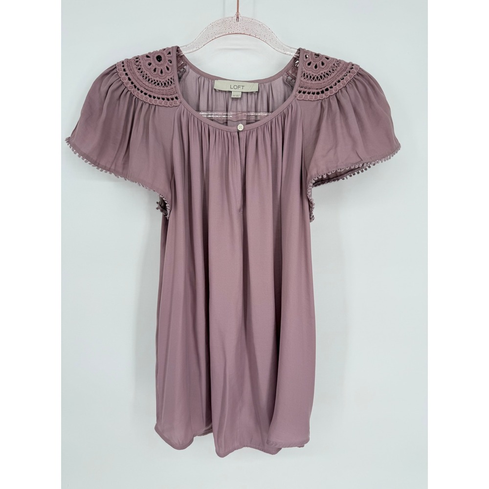 LOFT Womens Top XS Purple Crochet Trim Flutter Sleeve Blouse Casual